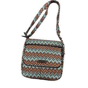 VERA BRADLEY CROSS BODY SHOULDER PURSE, adjustable shoulder strap. NWOT